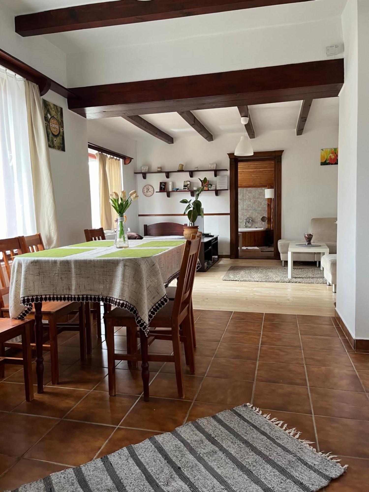 Idill Ueduelohaz Villa Tiszafured Luaran gambar